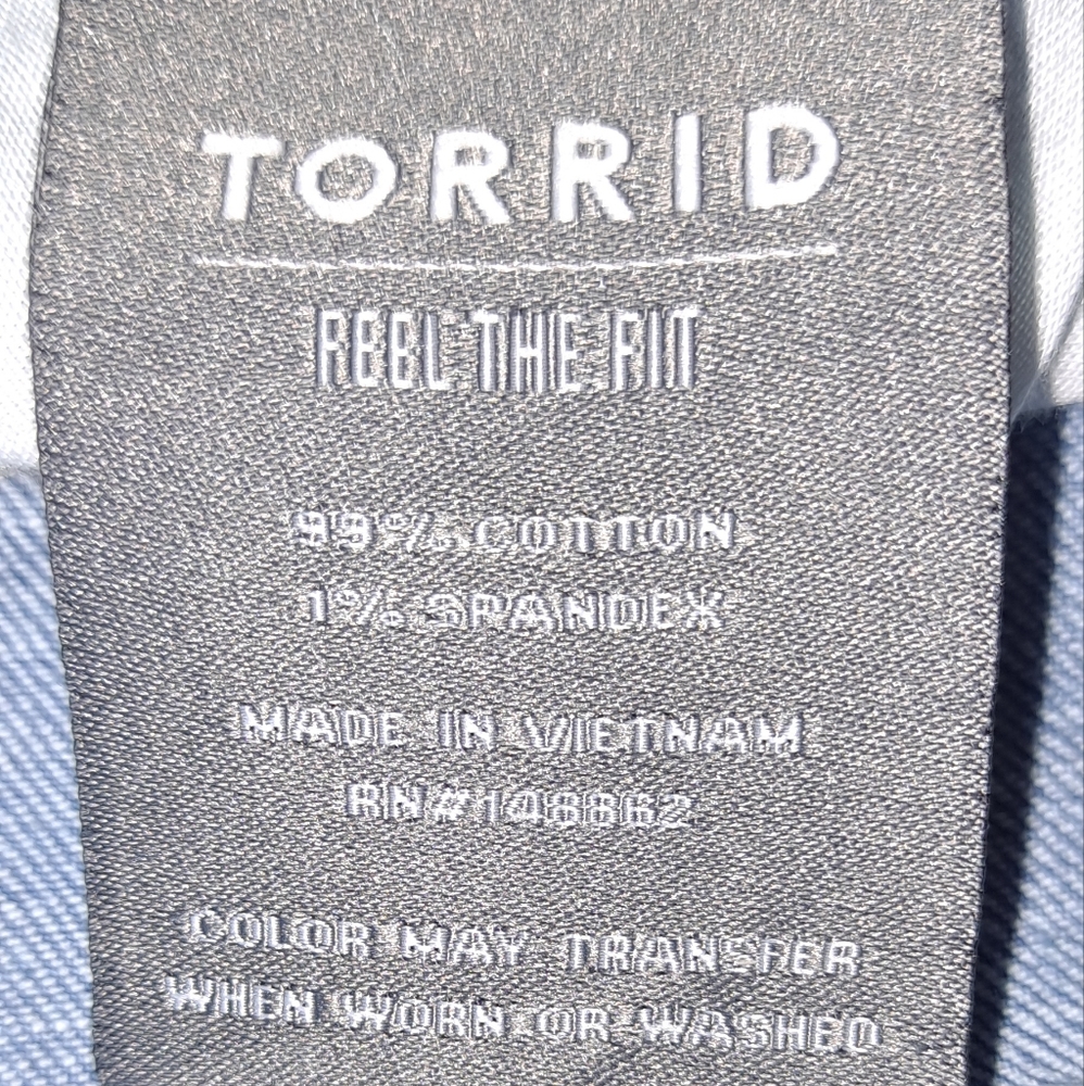 Torrid crop Distress boyfriend vintage stretch jeans